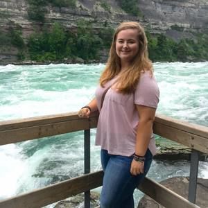 Meet your Posher, Amanda